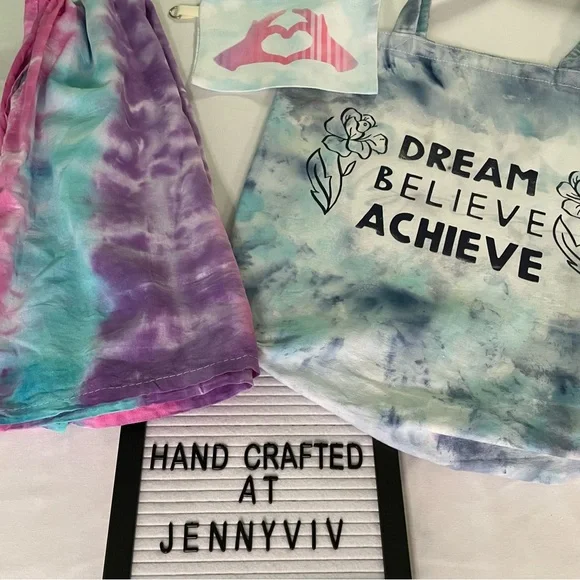 Co Hosting Posh Party Tonight and 22nd Announcements Like New Listing - Picture 10 of 11